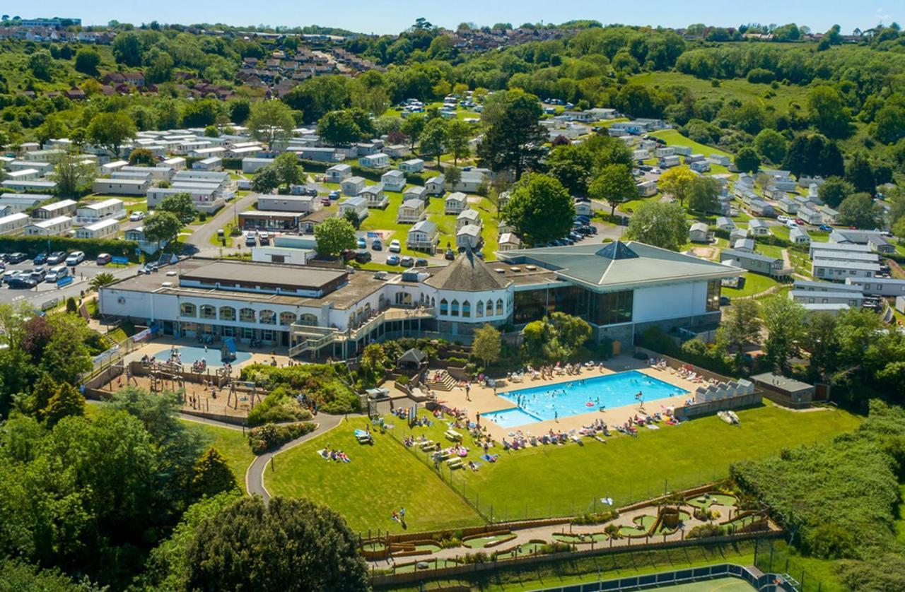 Hoburne Devon Bay - Hot Tub 2 Bed Paignton Hotel Exterior photo